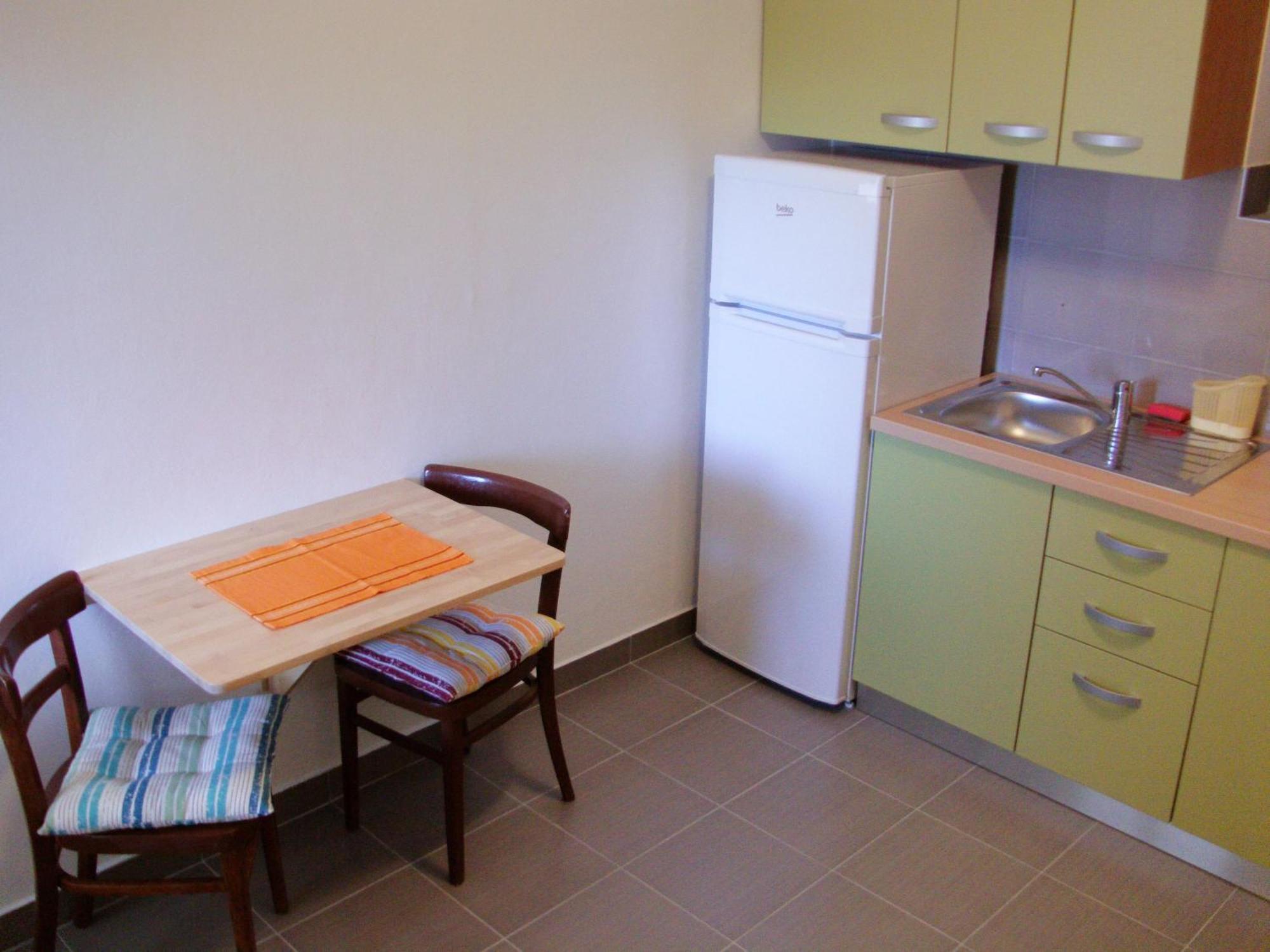 Apartments Sonija Gdinj Exterior photo